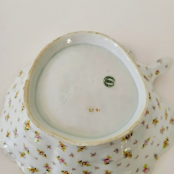 Vienna Porcelain Chintz Floral Bowl, Leaf Shaped, Quilted Pattern, Gold Trim - Picture 8 of 10